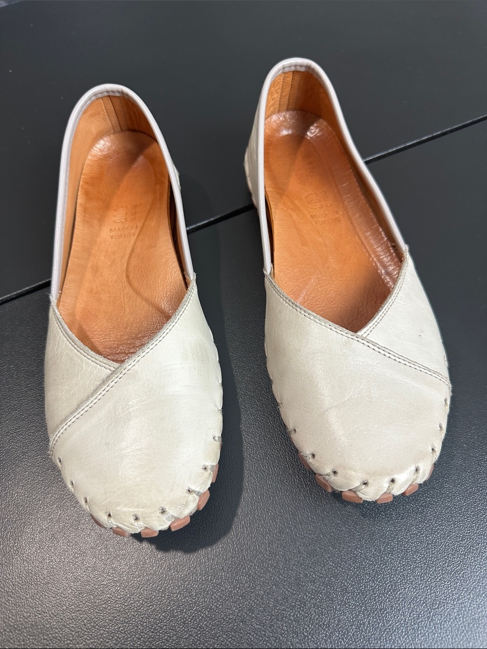 Spring Step Women's Cream Leather Slip-On Flats 40